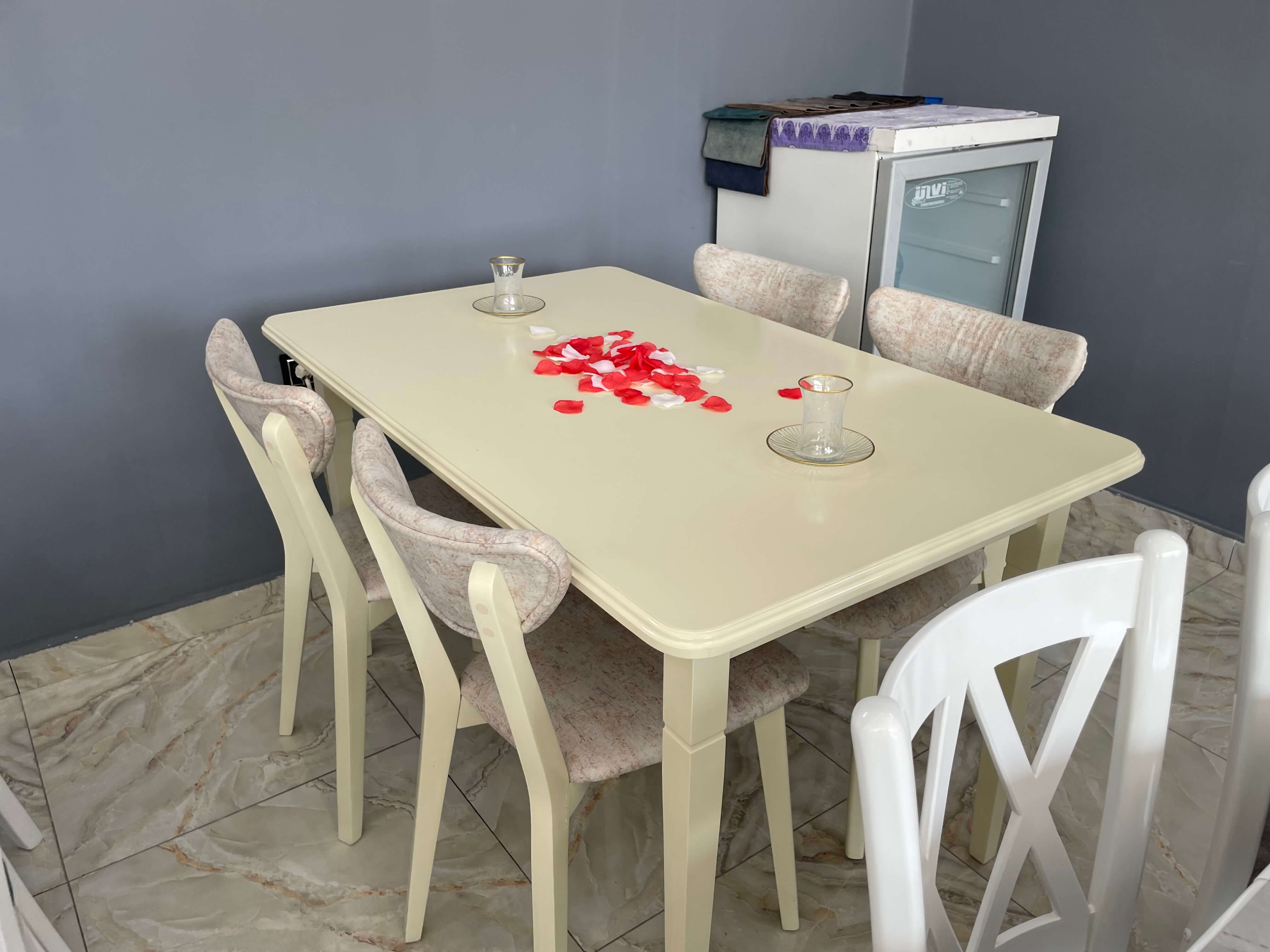 Yeni stol dəst krem